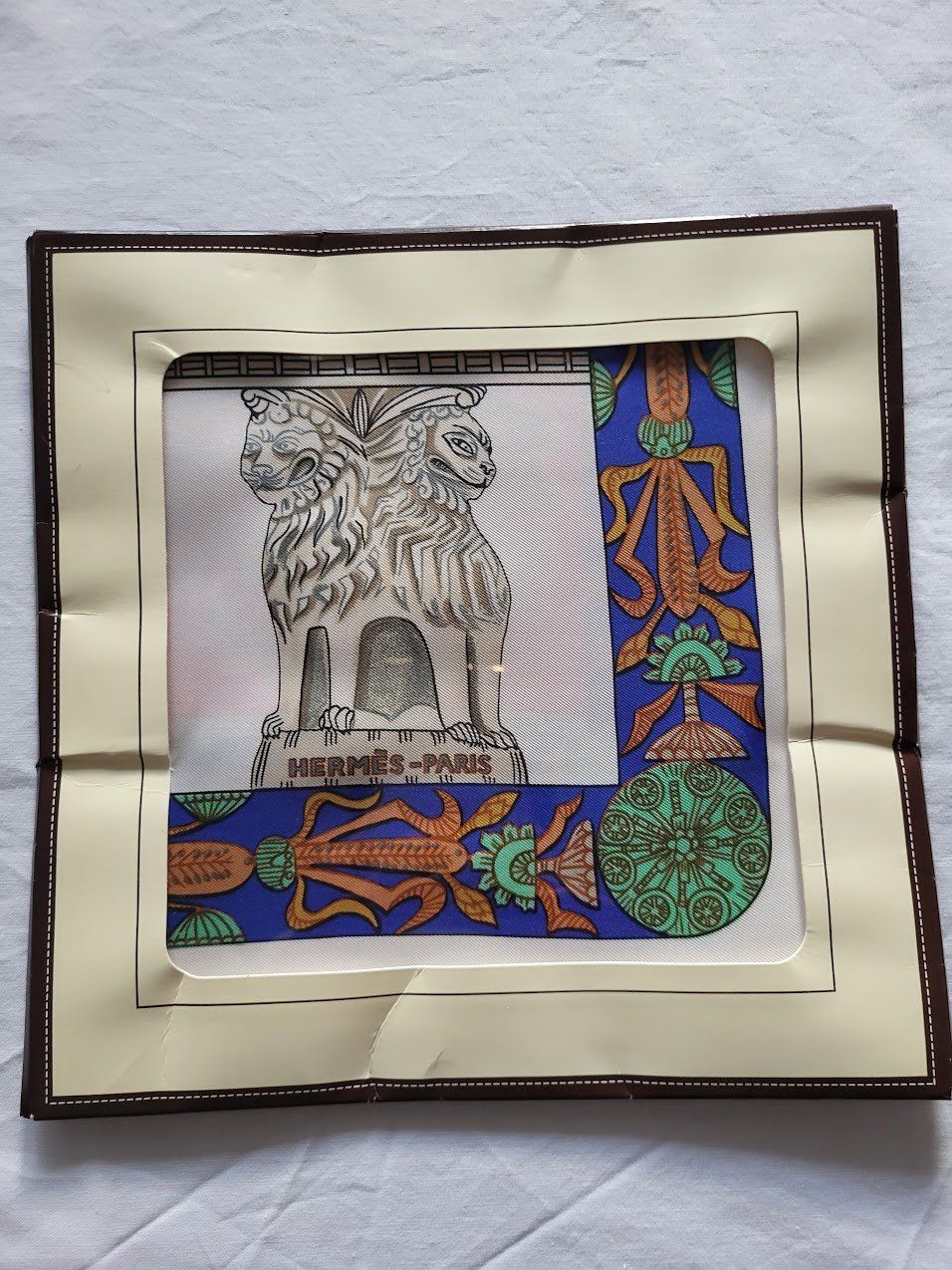 Hermès Foulard & Sciarpe: Hermès Seiden Tuch – Nuovo e nell'imballaggio originale da Meilen venduto da mads57