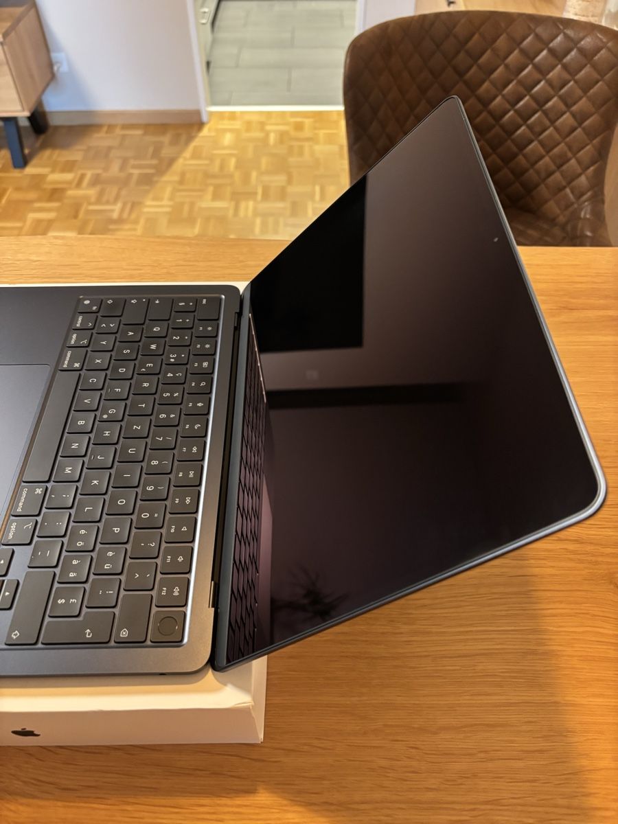 Apple Notebook: MacBook air M3 2024 – Usato da Baar venduto da di__h2y9 3