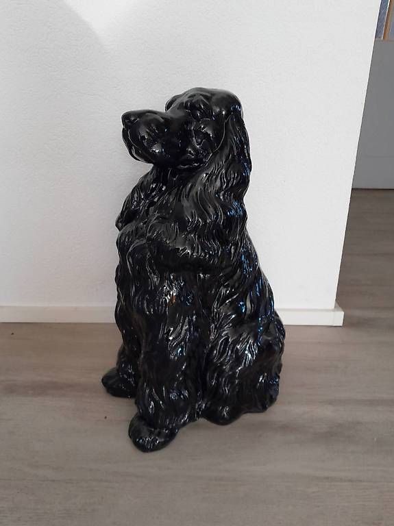 Statuette: Chien en résine Ht. 59 cm – Nuovo (secondo la descrizione) da courtételle venduto da capsule05
