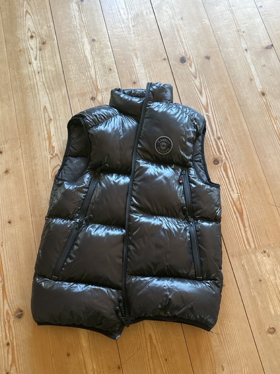 Giacche: Schwarze Polyester Weste mit Reissverschluss, Grösse S,warm – Usato da Teufen AR venduto da nia_5mtm 3