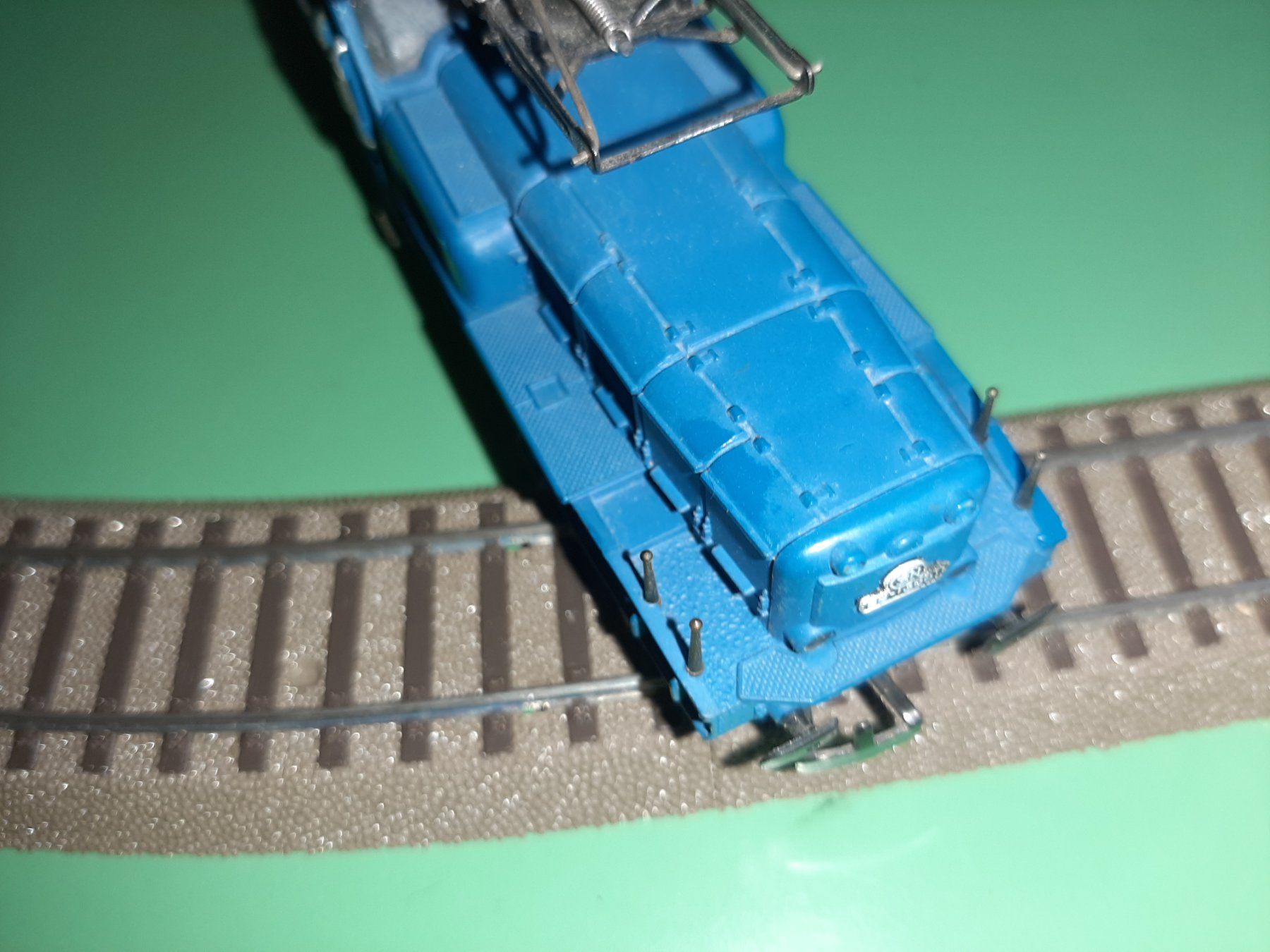 Jouef Modelleisenbahnen: JOUEF BB-13001 – Defekt aus Avully von RIVALIS 2