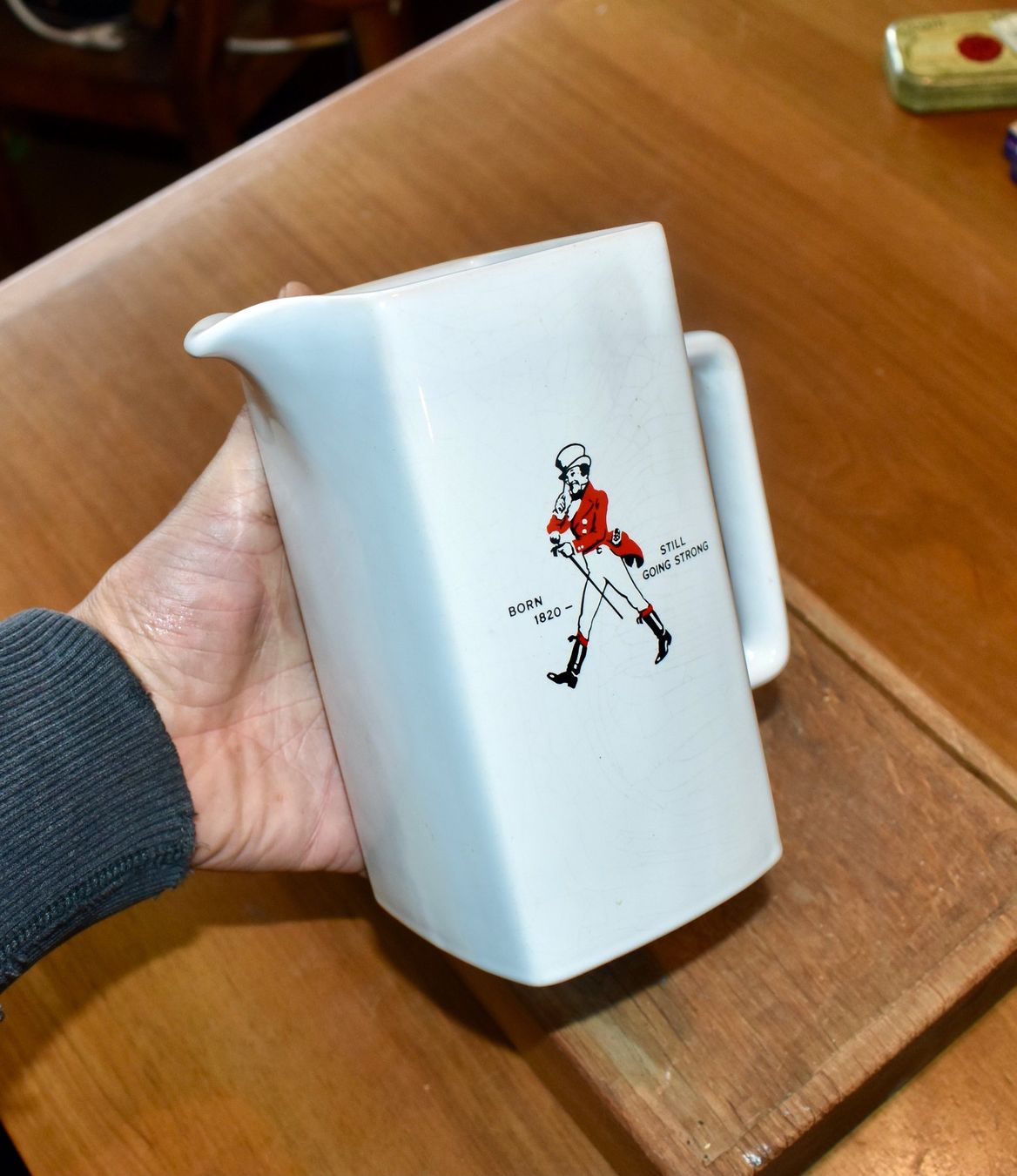 Karaffen: Wasserkrug / Karaffe JOHNNY WALKER wade pm england – Gebraucht aus Pfaffhausen von mono_rec
