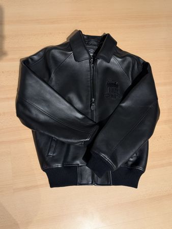 Lederjacke AVIREX Bomberjacke schwarz Grösse M neuwertig