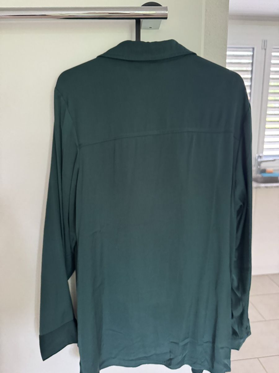 Blusen: Damen Bluse – Gebraucht aus Wetzikon ZH von P__tt5 1