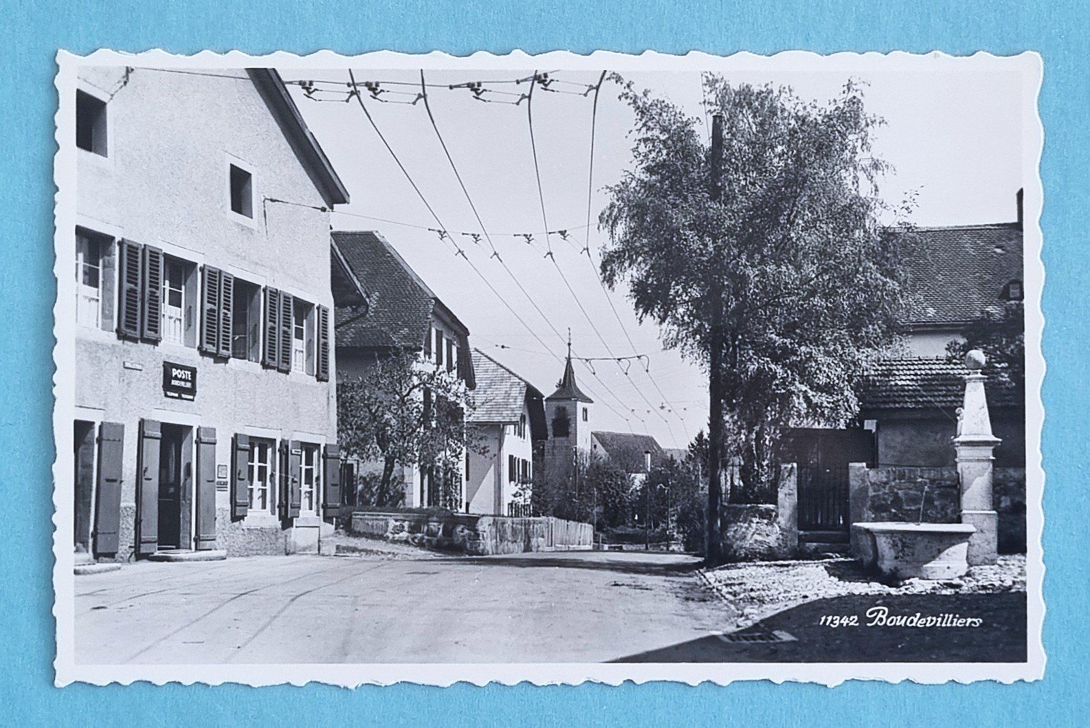 Cartes postales: Boudevilliers - Post - Poste - Rue du Village – D'occasion à Rothrist par RROENK