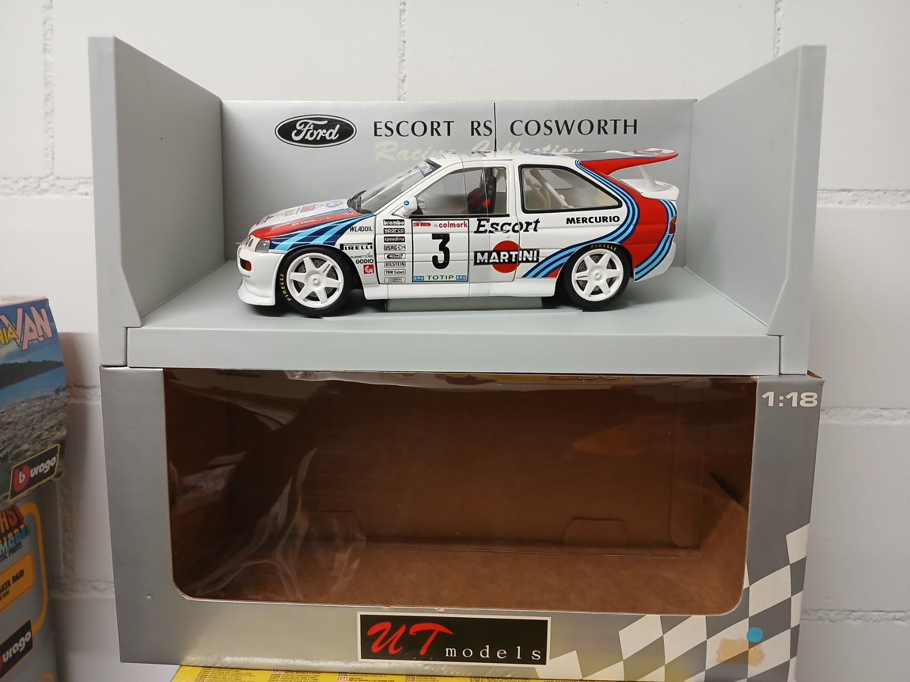UT Models Modellautos: UT Models 1:18 Ford Escort RS Cosworth Martini – Gebraucht aus Winterthur von alfagetevau1970