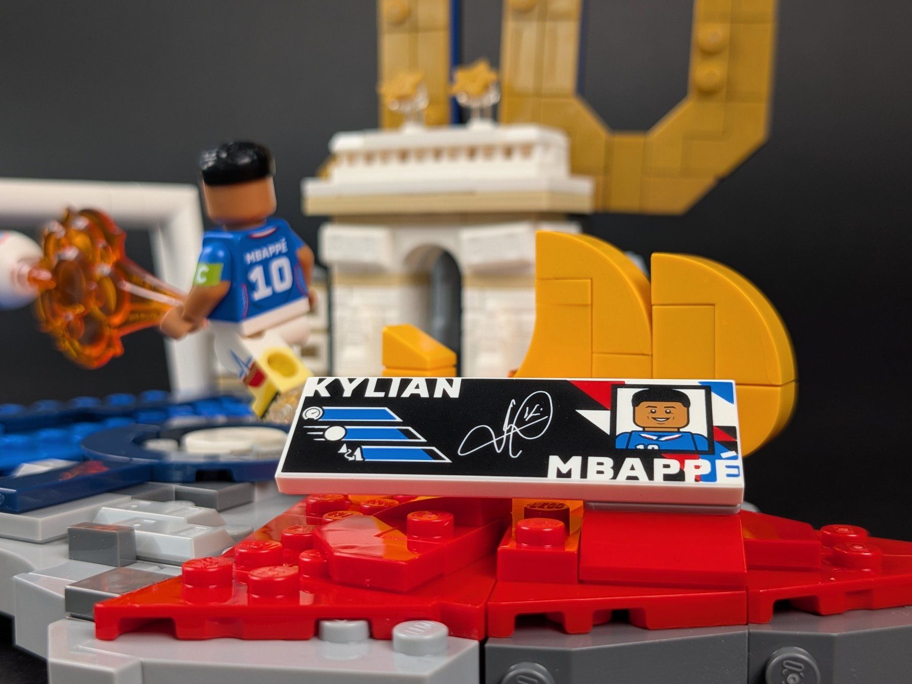Lego Spielzeuge: LEGO Kylian Mbappé – Neu (gemäss Beschreibung) aus Dintikon von Restwert_Dintikon 4