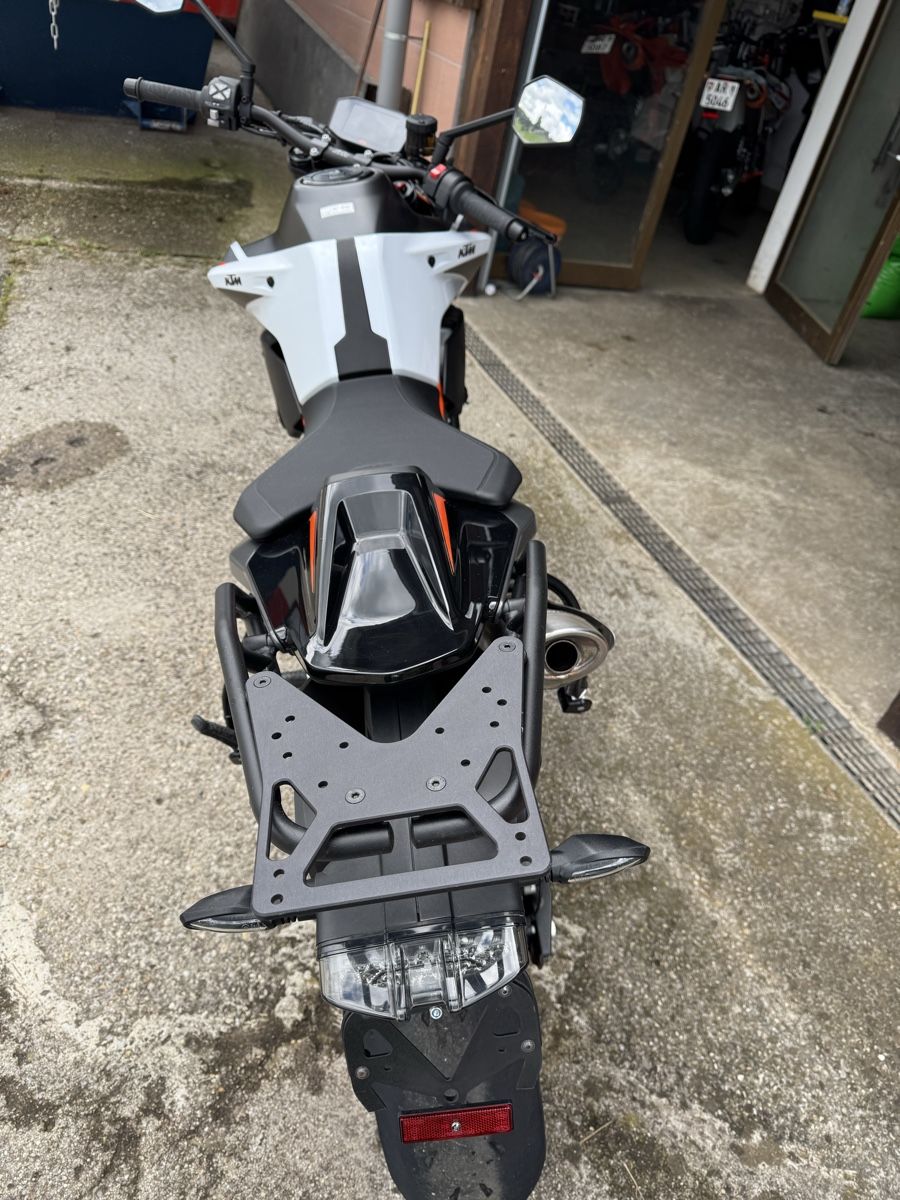 KTM Strada: KTM 890 Duke R  – Nuovo (secondo la descrizione) da Herisau venduto da bribu64 1
