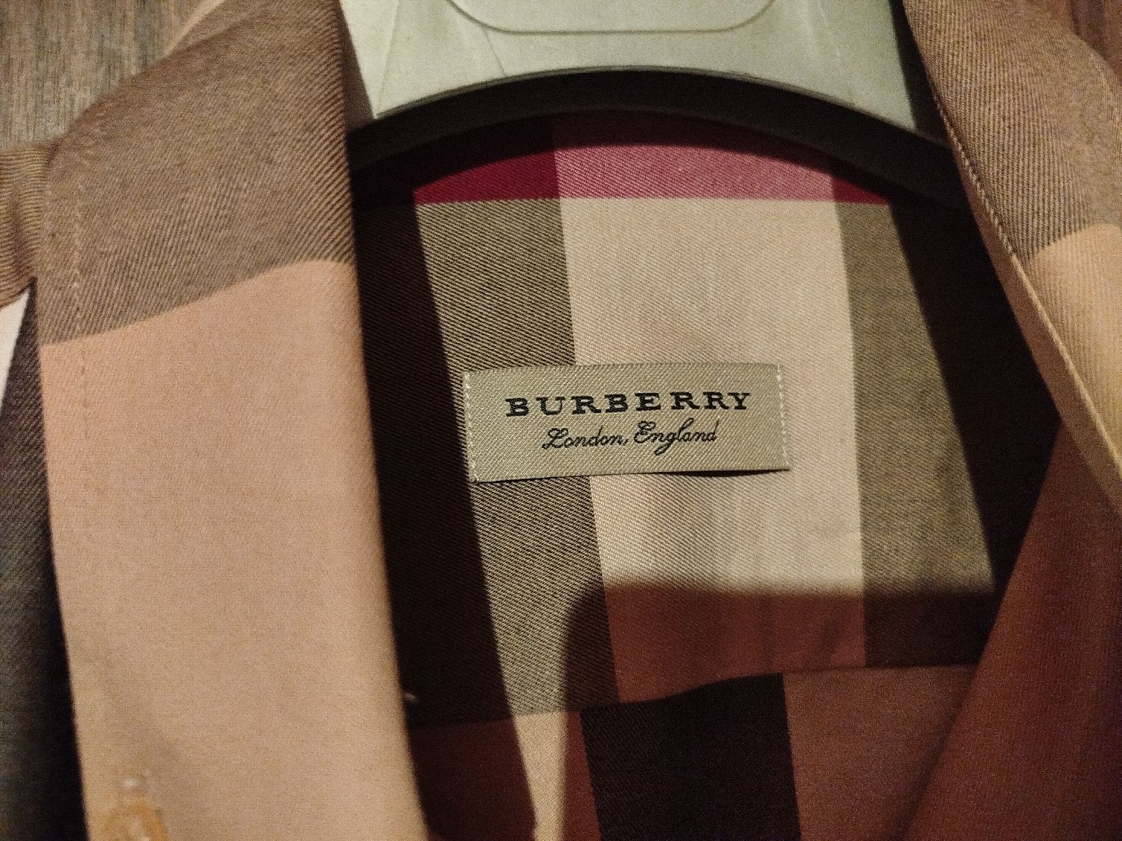 Burberry Hemden: Camicia uomo Burberry Taglia L – Neu und originalverpackt aus St. Gallen von bar_z5zd 7
