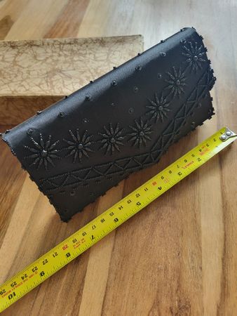 Elegante schwarze Abendtasche von Luisa Francesa