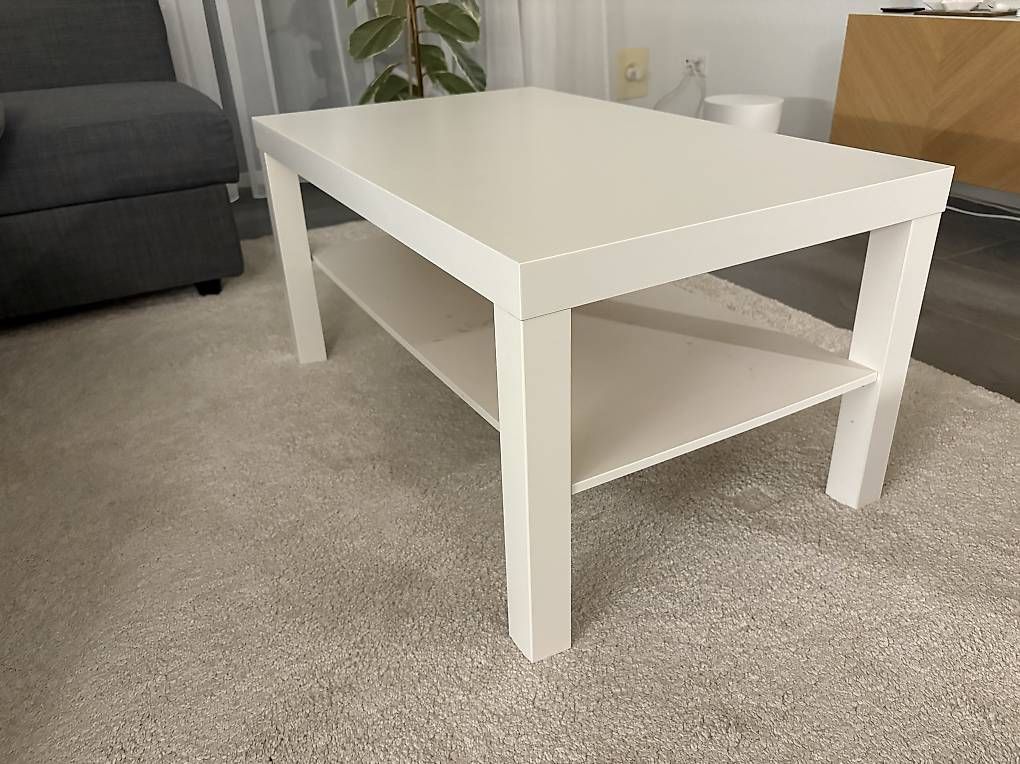 Tables: Couchtisch weiss LACK – D'occasion à Ostermundigen par NiSc 2