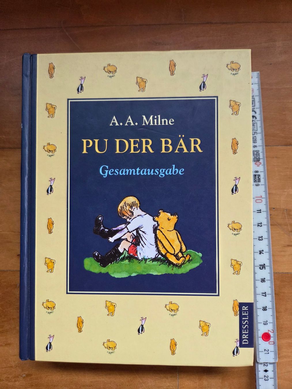 Livres: Buch: Pu der Bär Gesamtausgabe – D'occasion à St. Gallen par Razoon77