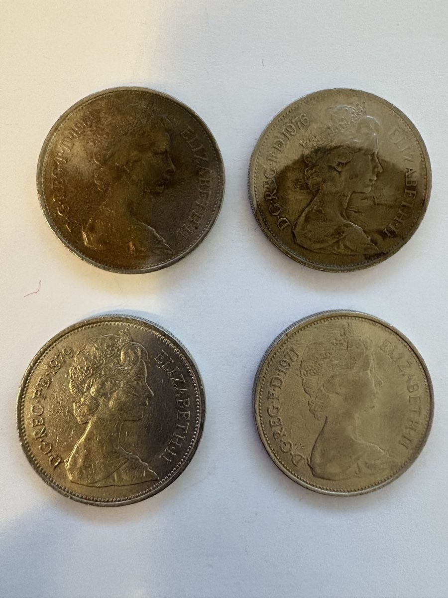 Toutes les monnaies: New pence 4 Lot – D'occasion à Murten par Tzaugg 4