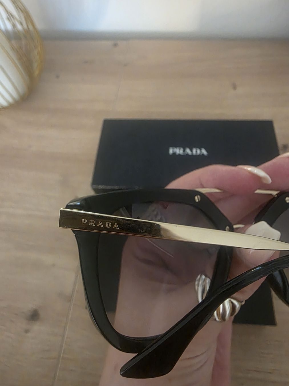 Prada Lunettes & Verres: Original Prada Sonnenbrille – Neuf (Voir description) à Wangen b. Olten par kaj.ya 2