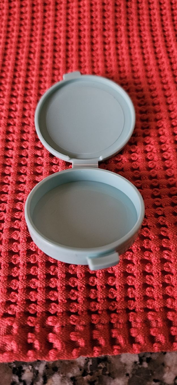 Tupperware Recipients et similaires: Pillendösli Tupperware – Neuf avec emballage d'origine à Hasle b. Burgdorf par buddle32 1