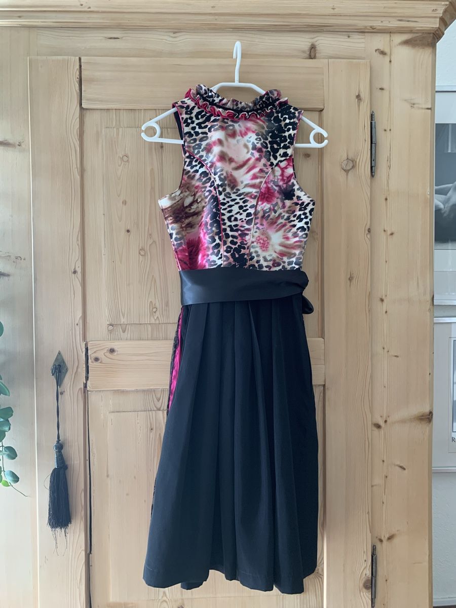 Vestiti: Dirndl – Nuovo (secondo la descrizione) da Wynau venduto da mar_crg6 2