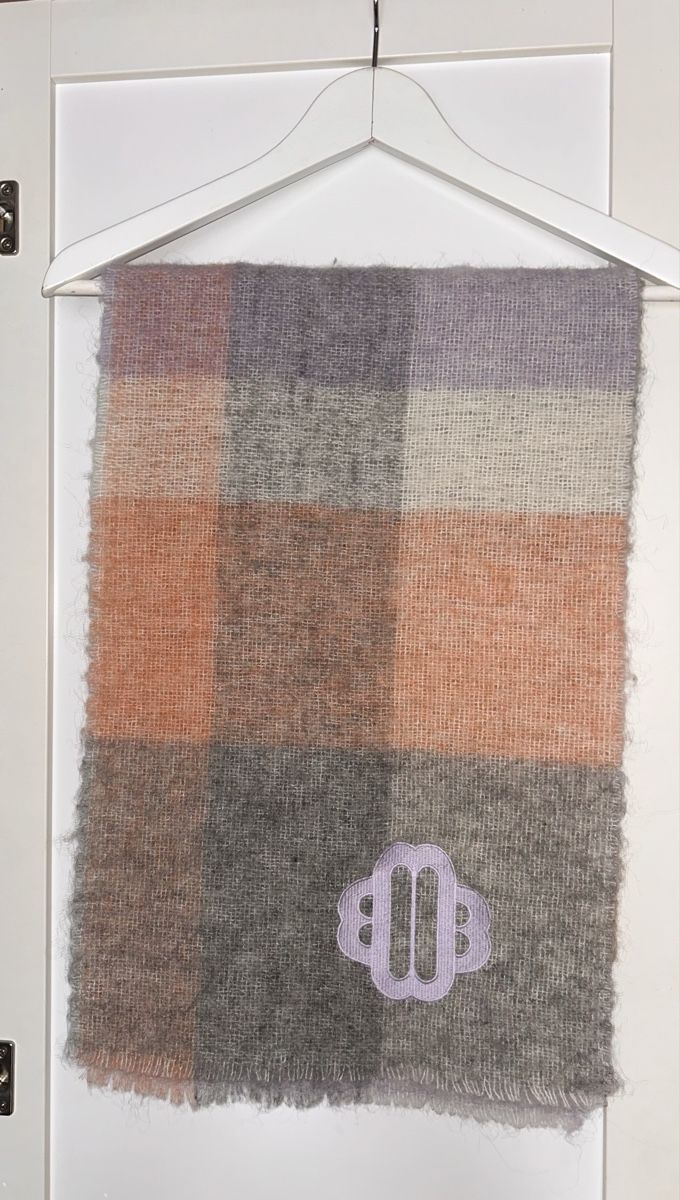 Maje Foulard & Sciarpe: MAJE Schal - écharpe - scarf – Nuovo e nell'imballaggio originale da Genève venduto da dar_97bl 1
