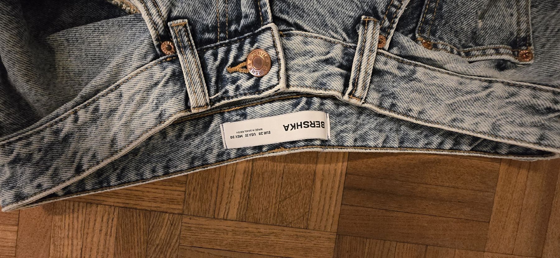 Bershka Jeans: Jeans Bershka – Nuovo (secondo la descrizione) da Laufen venduto da Miggeli88 1