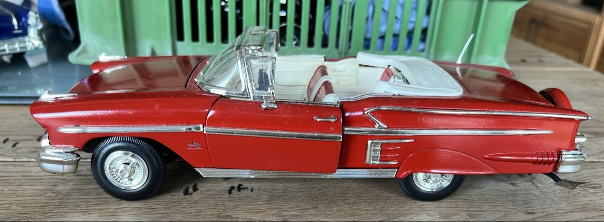 Chevrolet Modellini d'auto: Chevrolet Impala Modellauto – Usato da Sevelen venduto da Ritiplampi 1