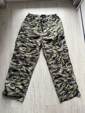 Reclaimed Vintage inspired camo cargo pants