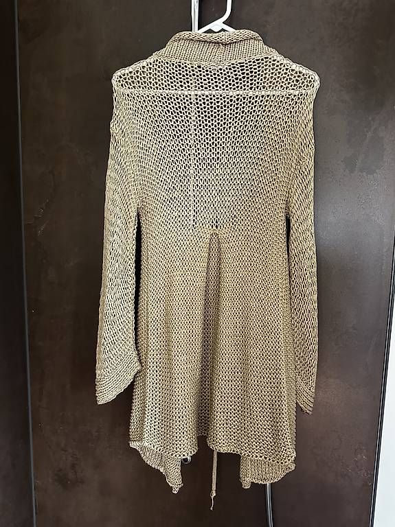 Giacche: Luftige Strickjacke Sandbraun – Usato da winterthur venduto da Orca-Belva 1