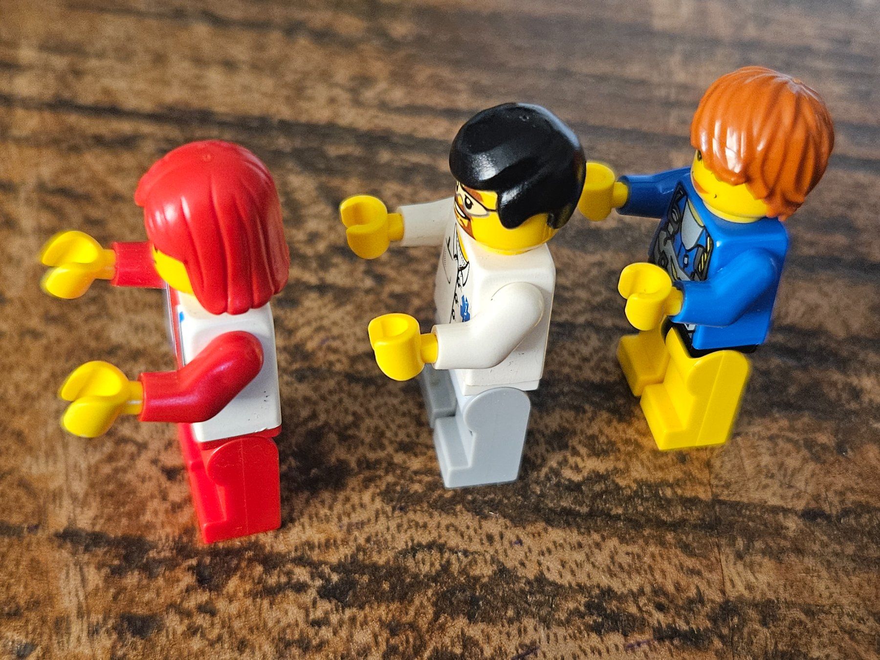 Lego Kit di costruzioni: lego lot de 3 figurines – Usato da Confignon venduto da Ecrofigs 2