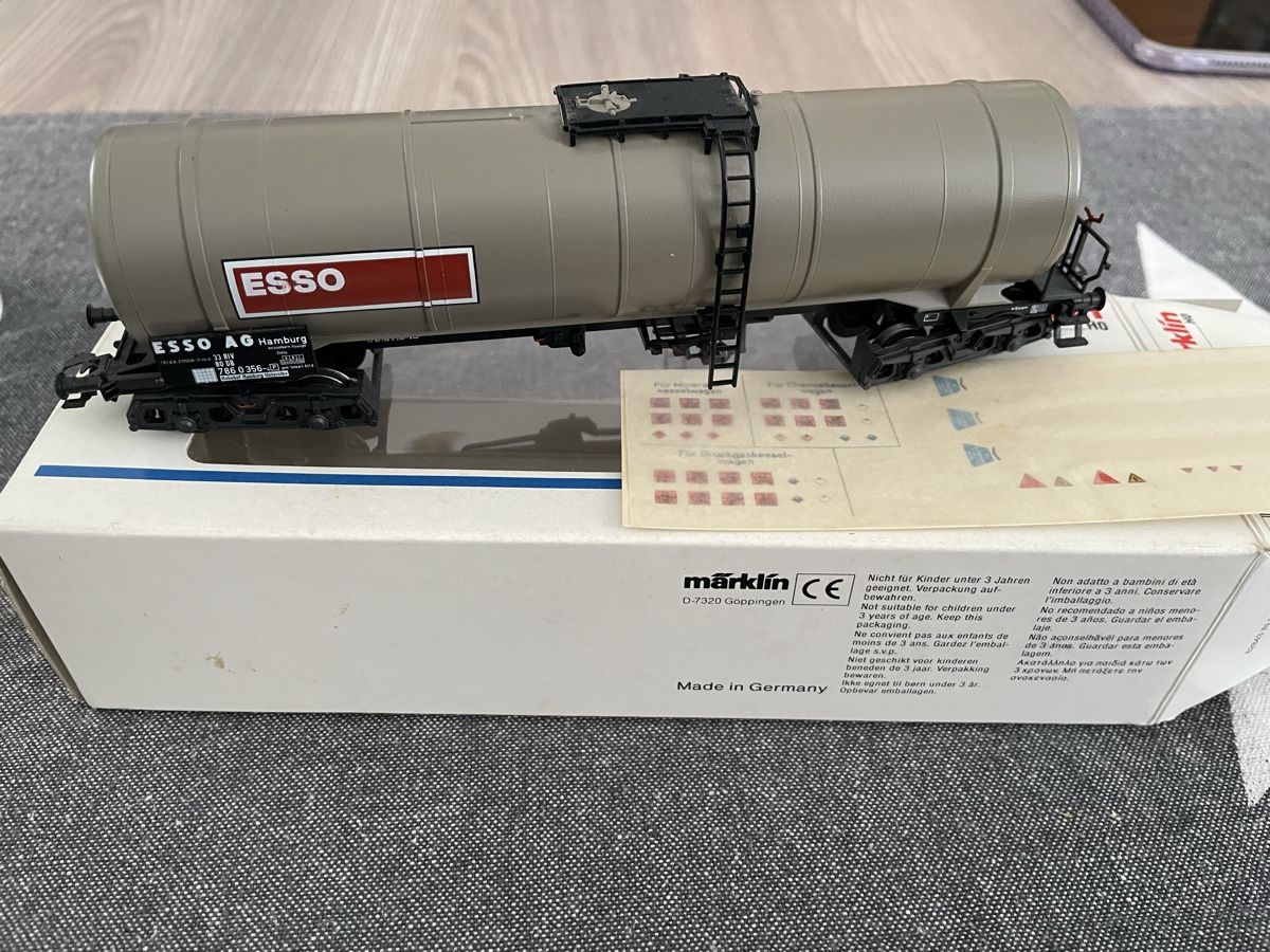 Märklin Modelleisenbahnen: Märklin Kesselzug – Gebraucht aus Biberist von Sopc 4