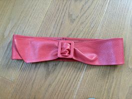 Leder-Taillengürtel rot mit Schnalle, Gesamtlänge 98cm