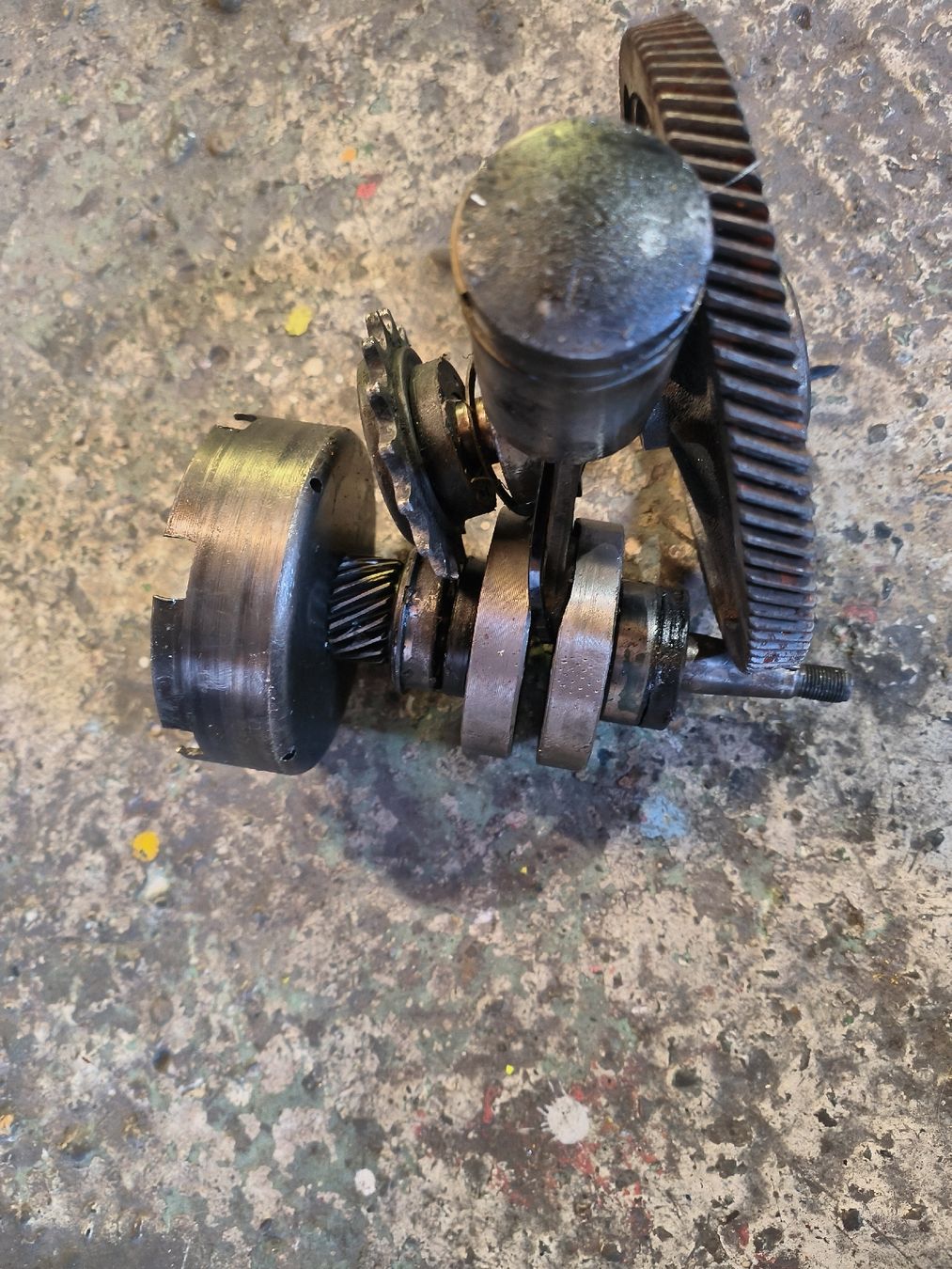 Puch Parti ricambio per ciclomotori: Puch Motorteile mit Kolben – Usato da Fulenbach venduto da Elektronik 1