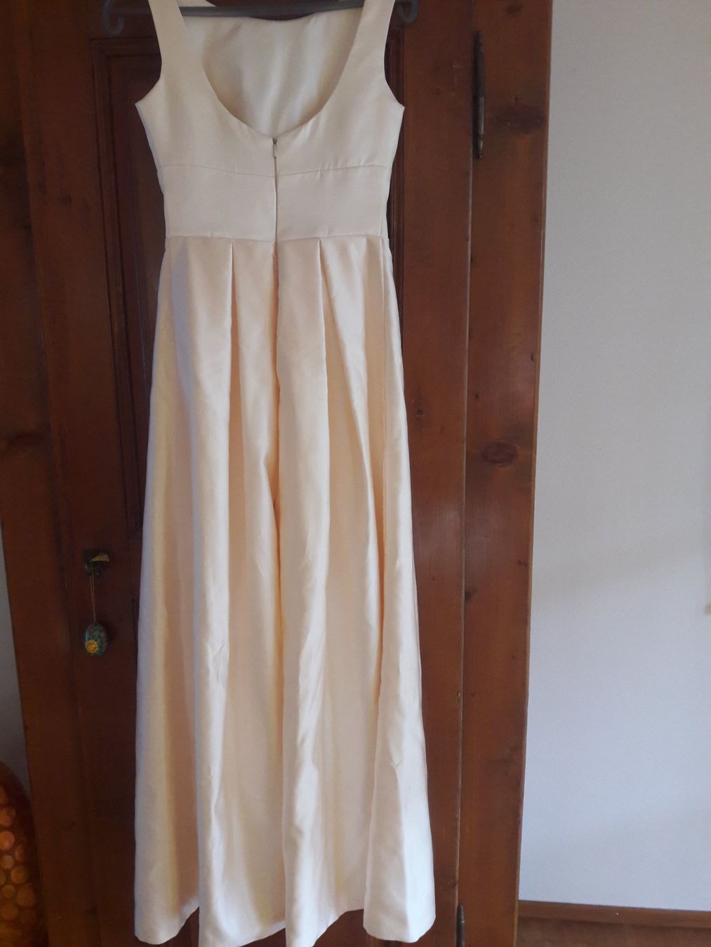 Kleider: KLEID - FESTKLEID -  Lang mit BLUME - Creme-Farbe - ca. 32 – Gebraucht aus Luzern von miocarobabbonetoscan 6