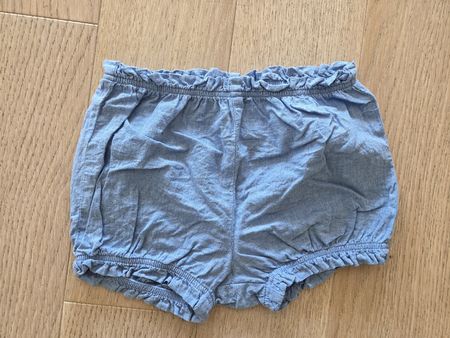 Süsse H&M Sommer-Hose, Grösse 104, neu