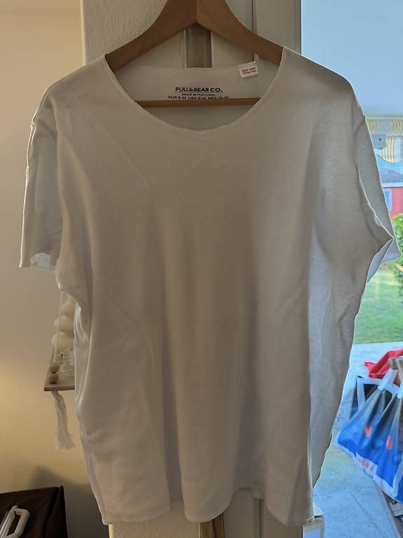 T-shirt: Leichtes Weisses T-Shirt Pull & Bear – Usato da Meilen venduto da DavideL02