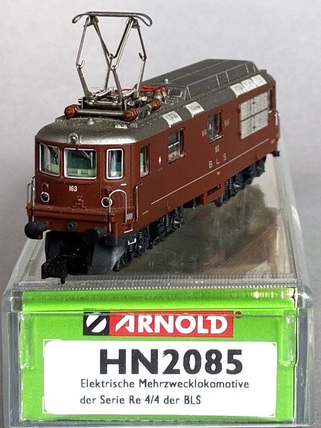 Arnold Trains électriques: Arnold HN2085 BLS Re 4/4 163 Grenchen – Neuf avec emballage d'origine à Derendingen par FischertraiNs 2