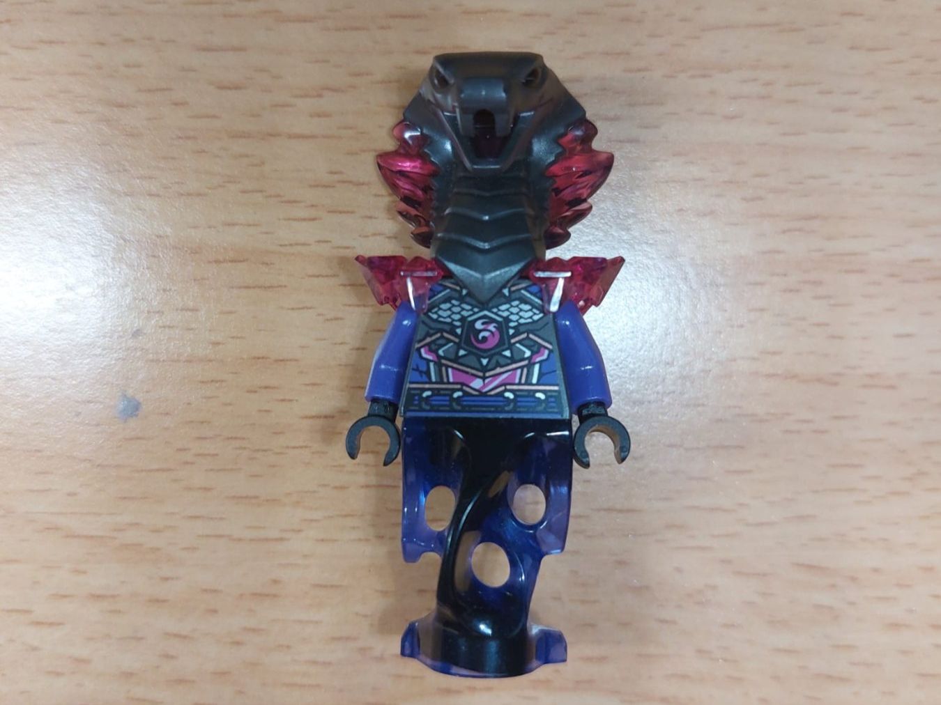 Lego Figuren: Lego Ninjago General Aspheera – Gebraucht aus Igis von Graves_Ashley