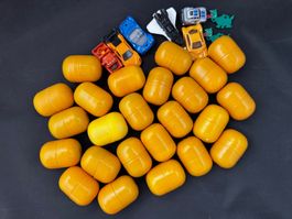 Lot 24 capsules Kinder Surprise major non ouvert env an 2000