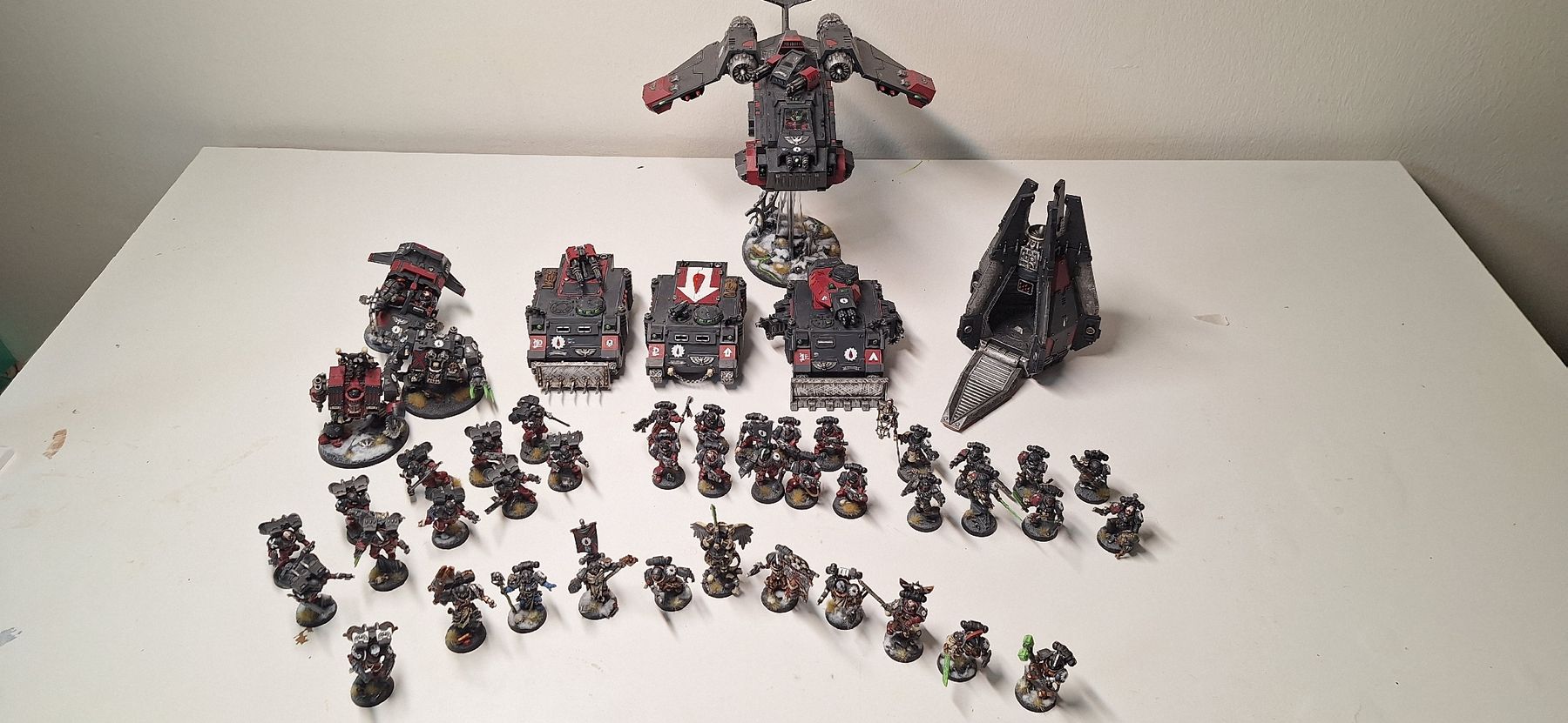 Kits de montage: Warhammer 40k Armee – D'occasion à Basel par BebbiFett