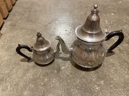 Set de deux théières en verre et métal argenté