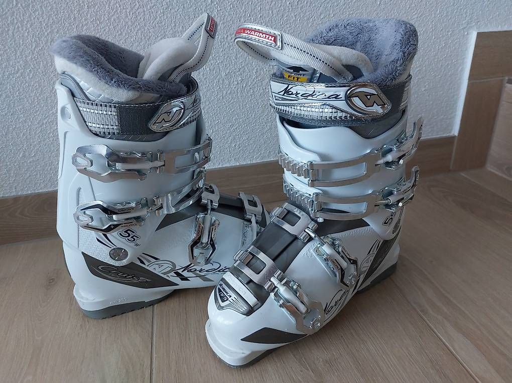 Scarpe da donna: Ski Schuhe Damen Grösse 39 – Usato da Ruswil venduto da Schneckeland88 1