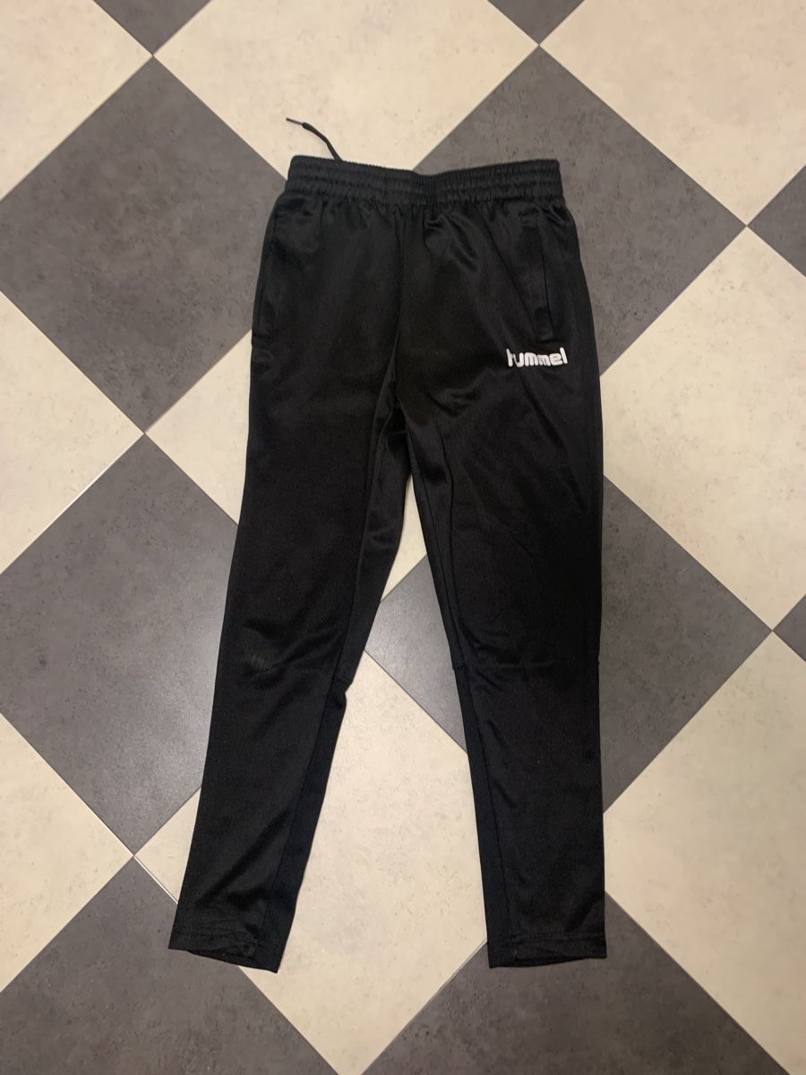 Pantaloni: Sporthose Hummel – Usato da Luzern venduto da Boudin03