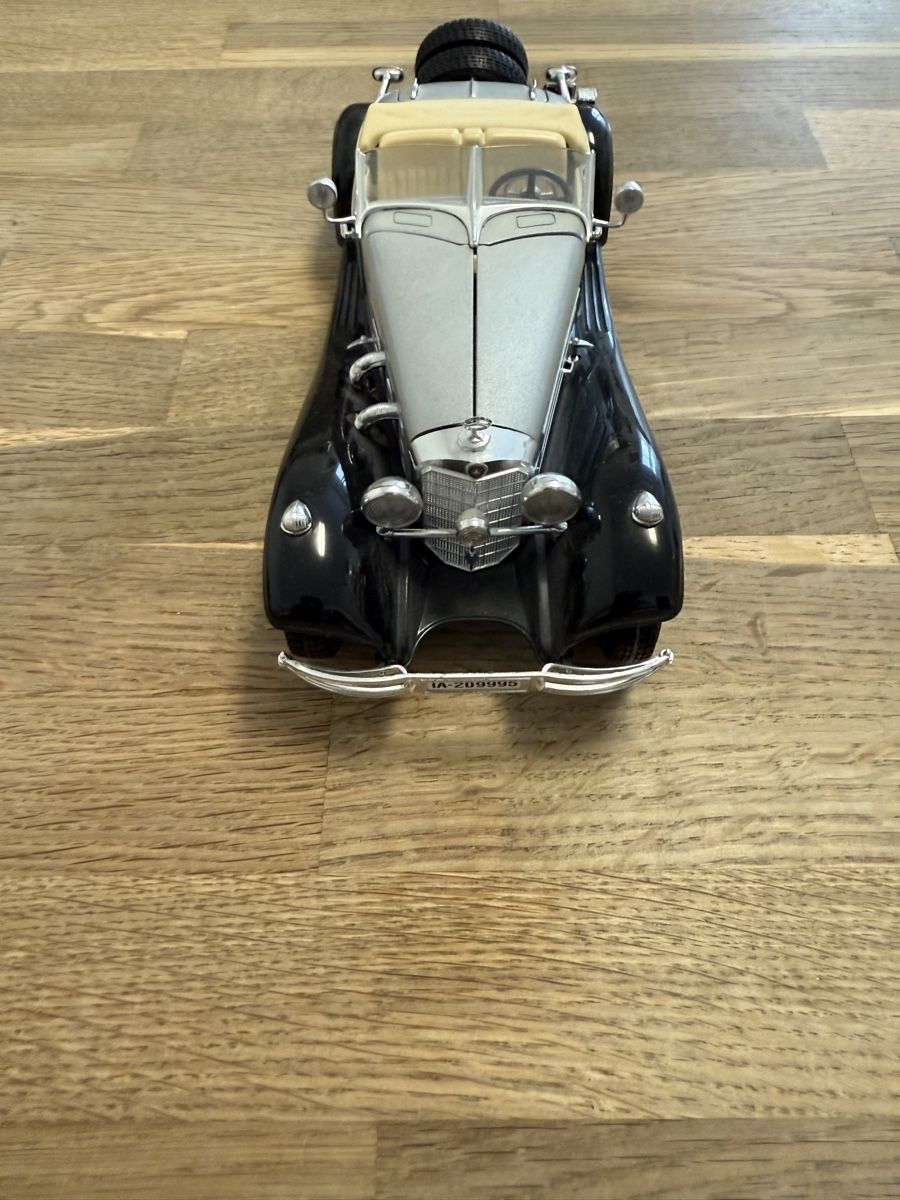 Bburago Modellini d'auto: Bburago Mercedes Oldtimer Modellauto 1:18 – Usato da Ennenda venduto da HelloH11 2