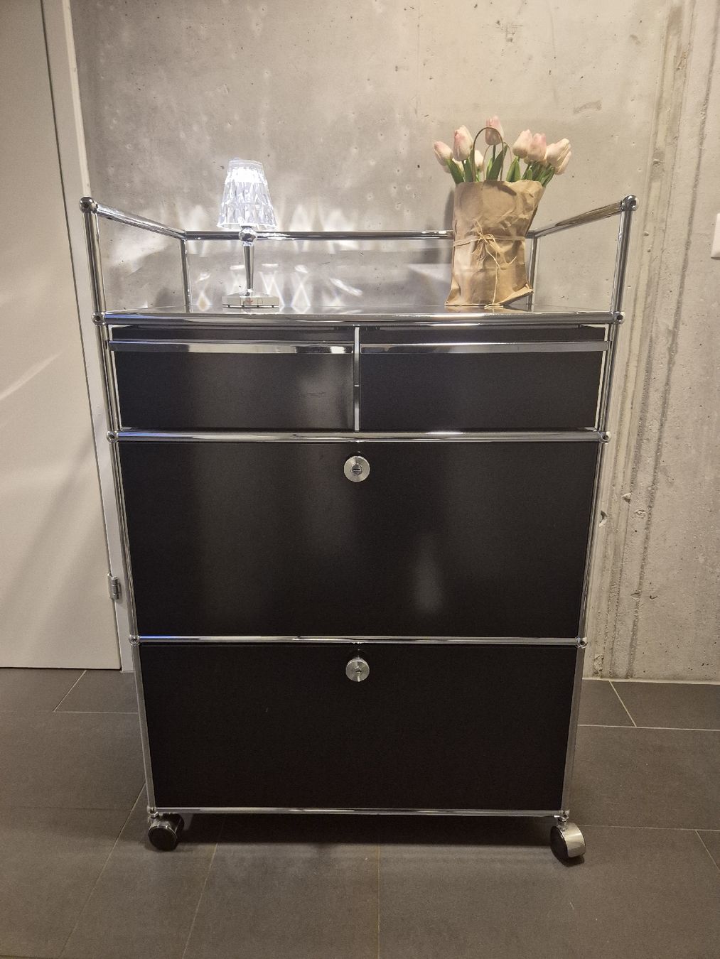 USM Kommoden: USM Haller Highboard schwarz – Neu (gemäss Beschreibung) aus Urtenen-Schönbühl von swan777