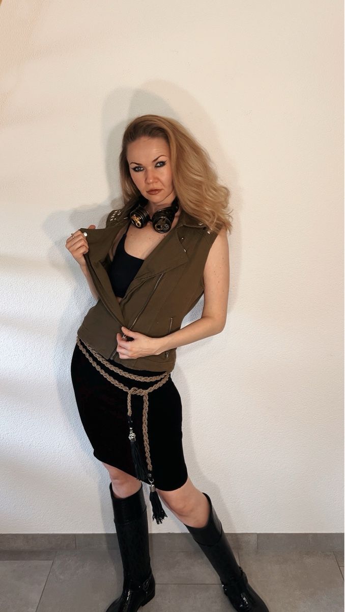 Gilet & Giacche senza maniche: Gilet sans manches style rock – Usato da Pont (Veveyse) venduto da pil_k9jp 4
