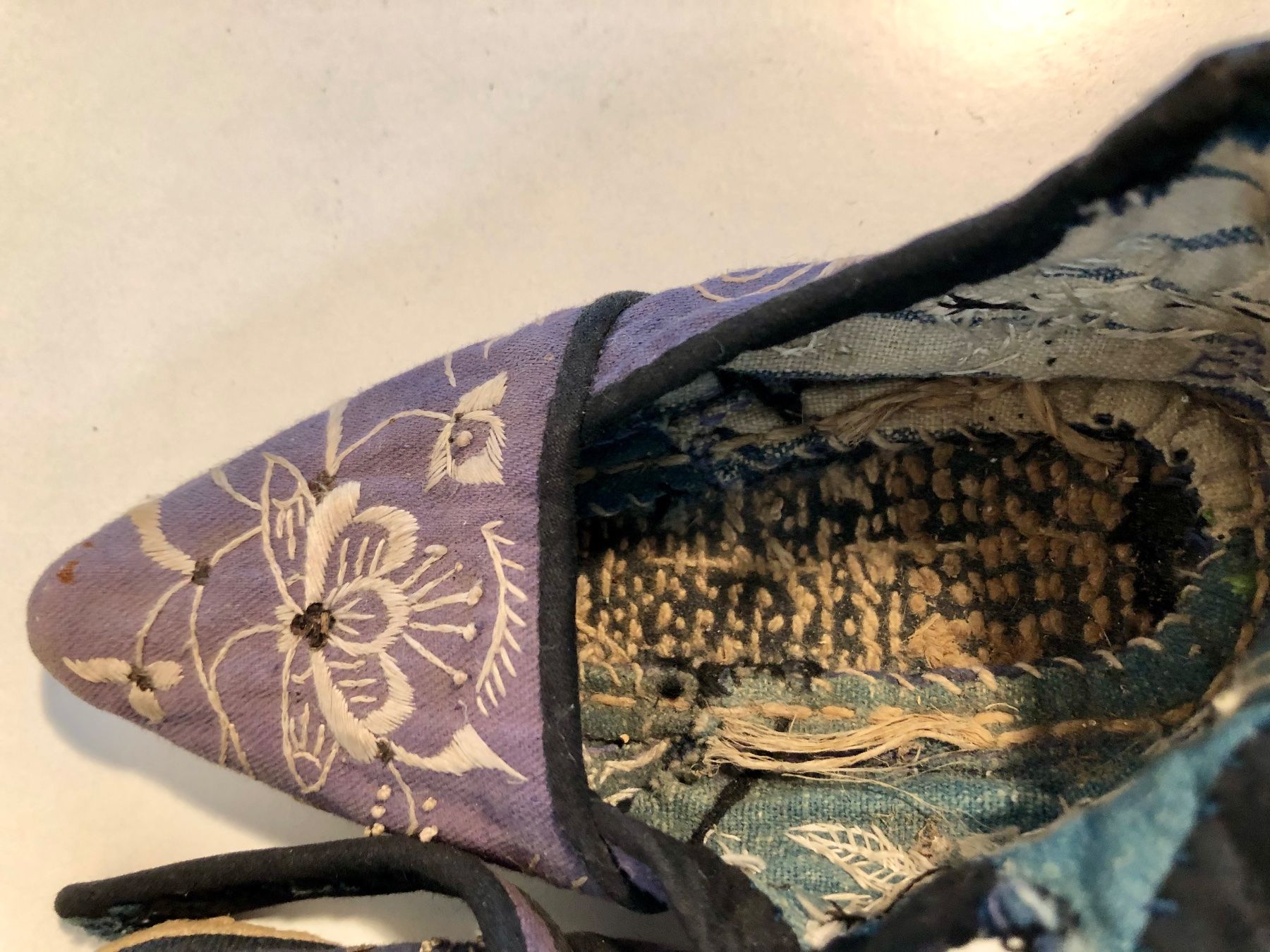 Damenschuhe: China Textil Lilienschuhe antik – Gebraucht aus Basel von chinarh891 4