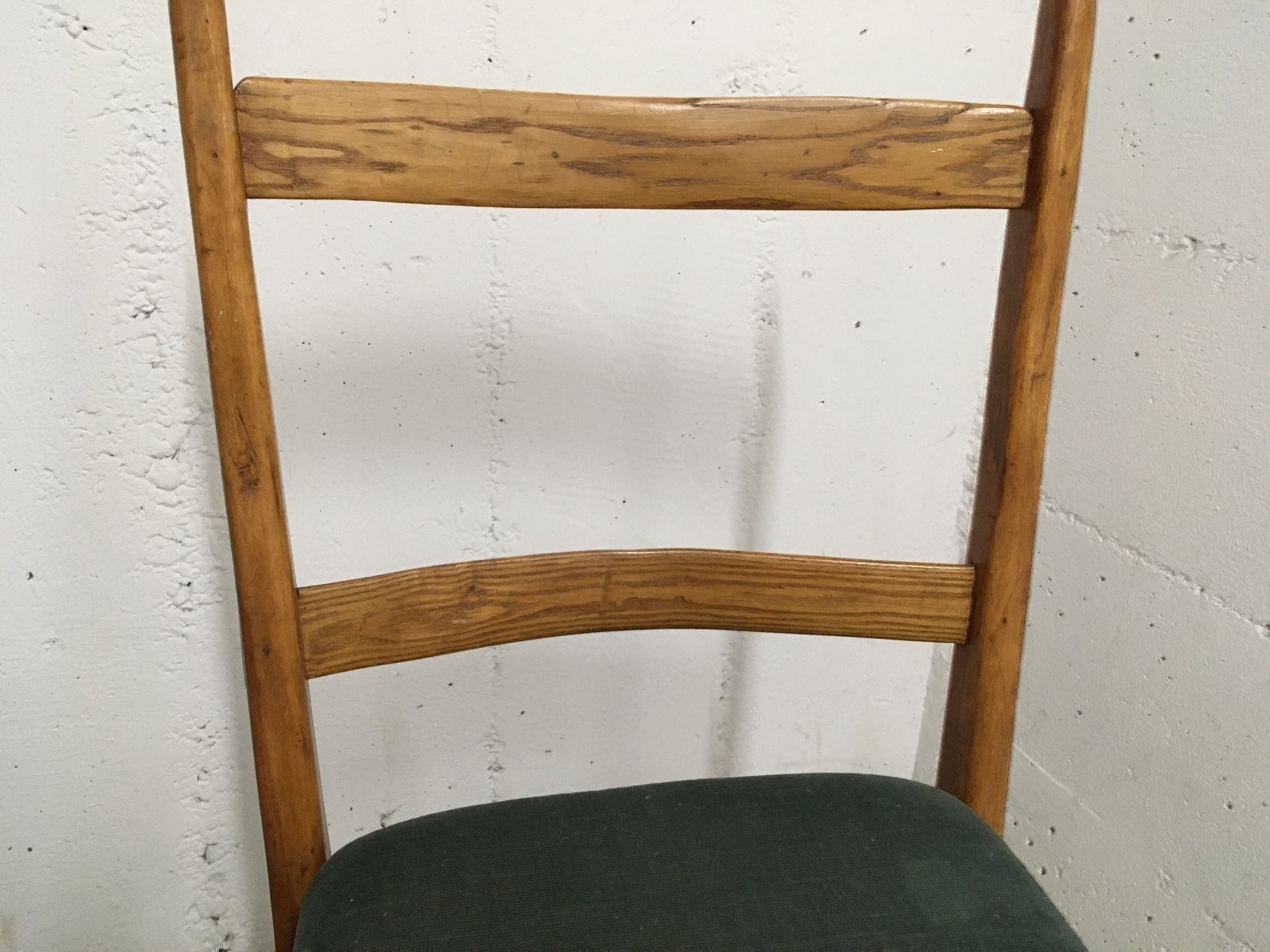 Stühle: Chaise ancienne en bois – Gebraucht aus Vernier von Leandro055 1