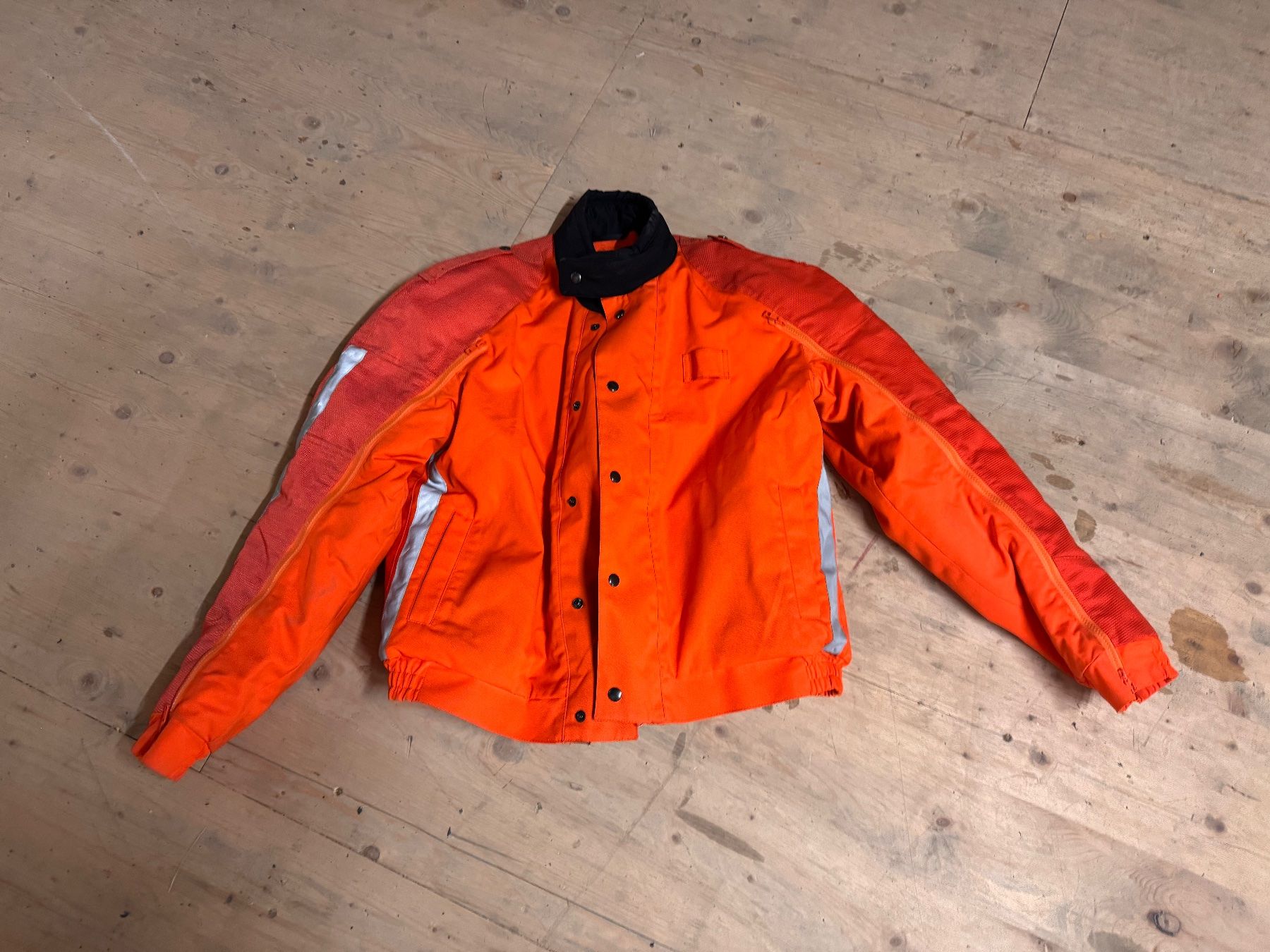 Uniformi: Polizei Motorradjacke Gr. 52 – Usato da Eschenbach SG venduto da Swissjoker