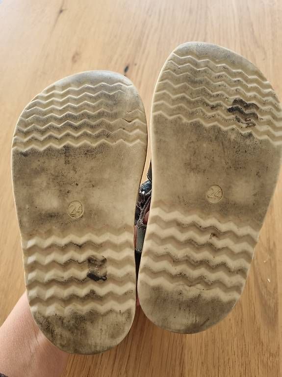 Scarpe per ragazzi: Friboo Sandale 24 – Usato da Wängi venduto da ann_qj8y 2