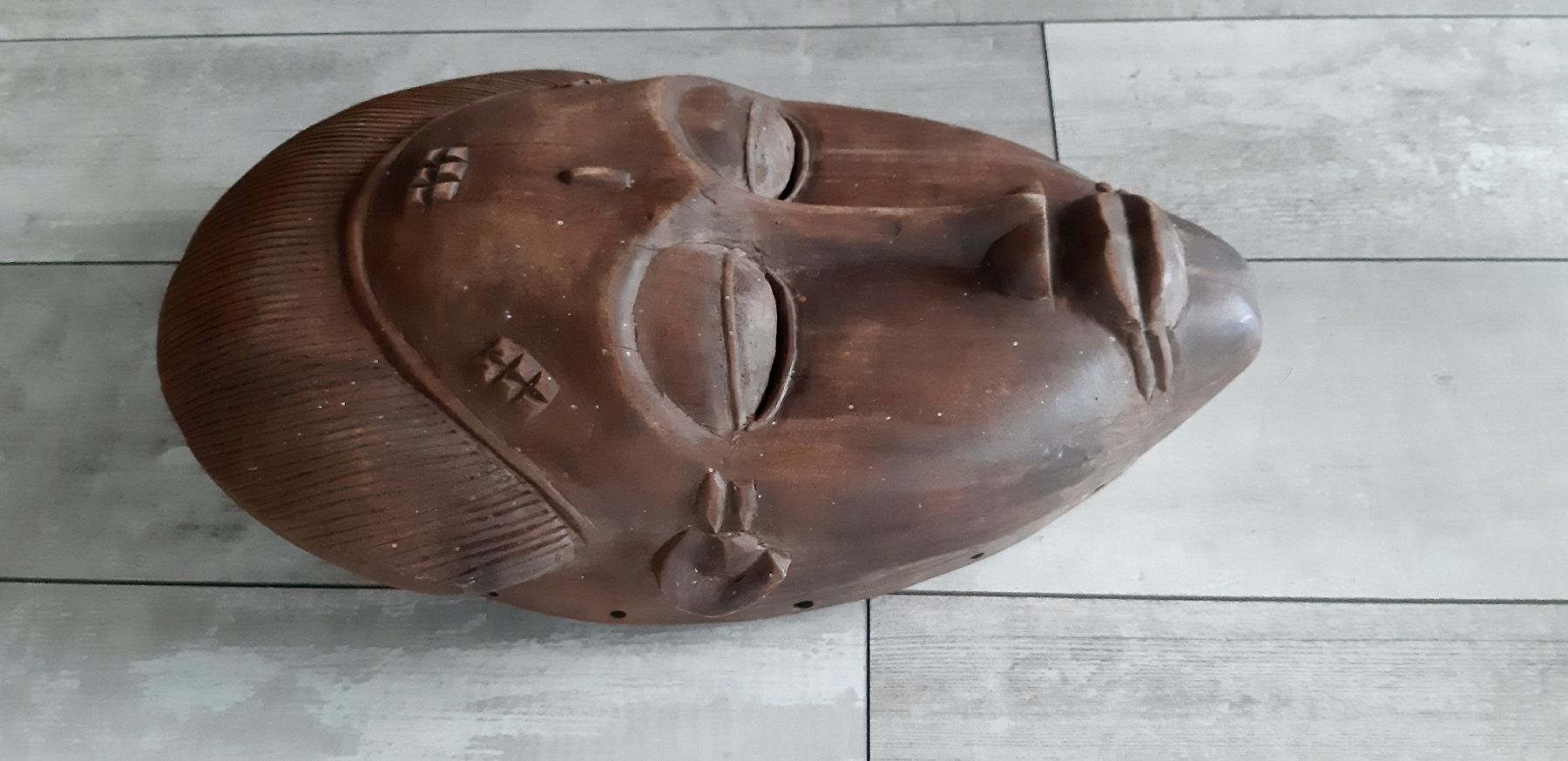 Arte internazionale: Schöne alte Maske  -  Holz  -  Afrika – Usato da Tagelswangen venduto da BrigittaC01 4