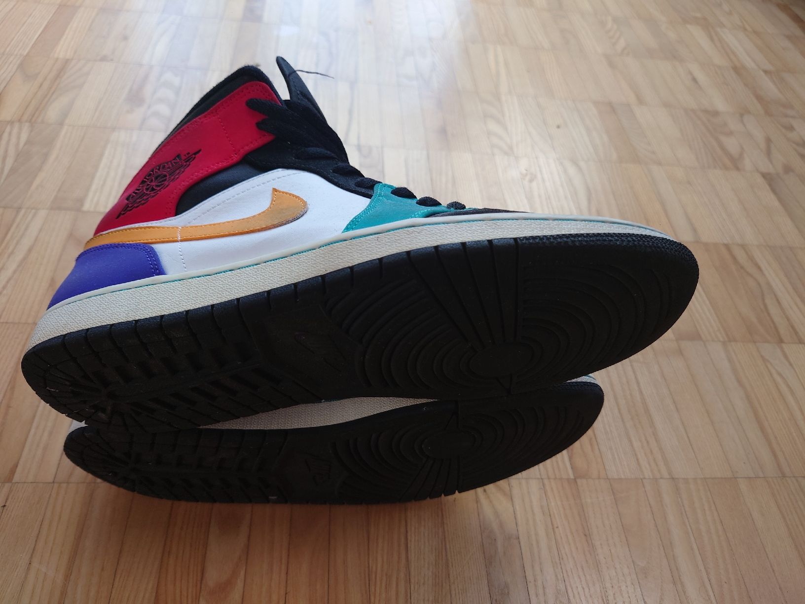 Jordan Scarpe da uomo: Air Jordan 1 Mid SE Multicolor, Grösse 45 – Usato da Malters venduto da MichaBaer 1