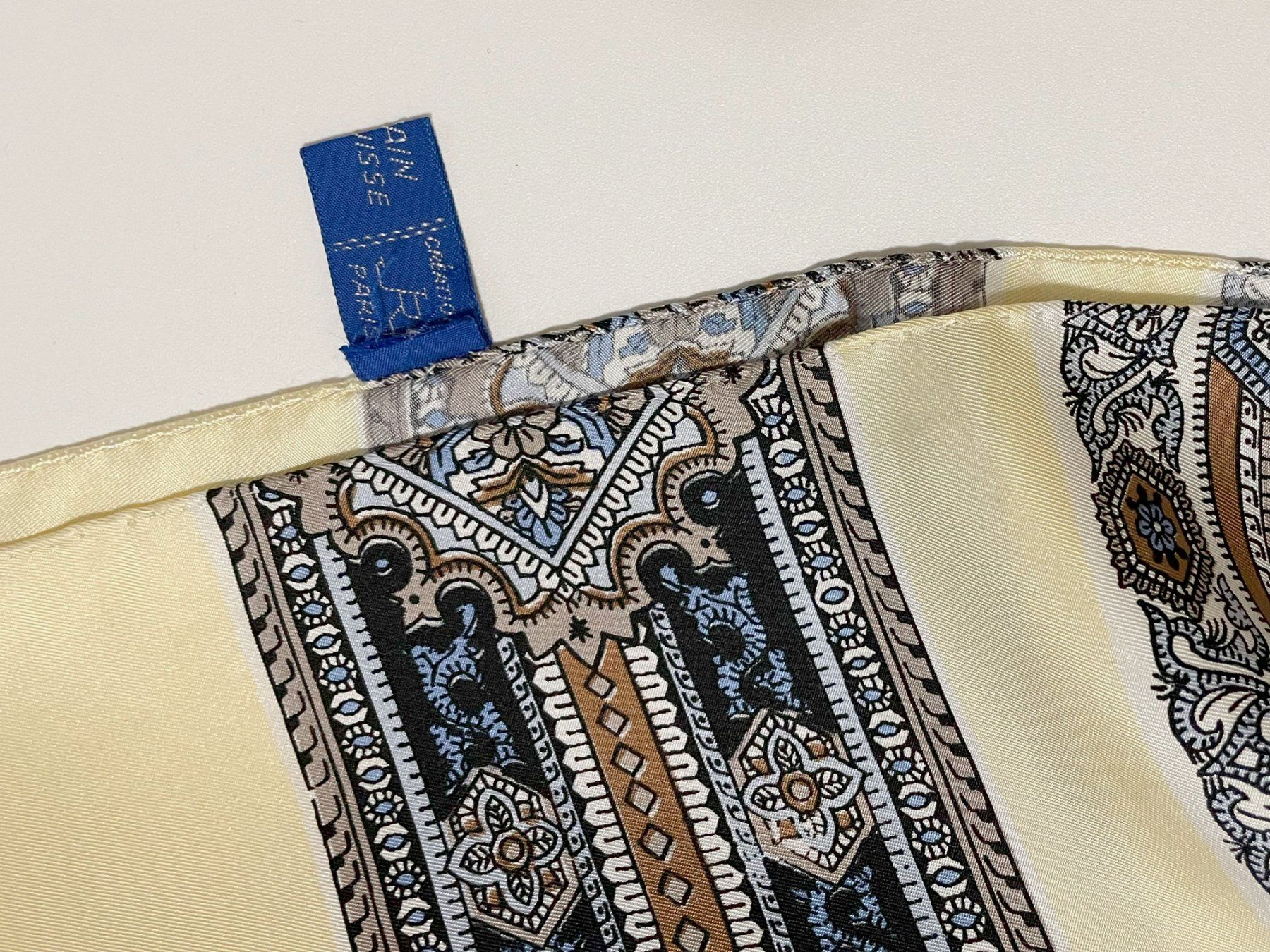Schals: Herrenschal hellgelb mit blau Paisley – Neu (gemäss Beschreibung) aus Brüttisellen von Buxus 2