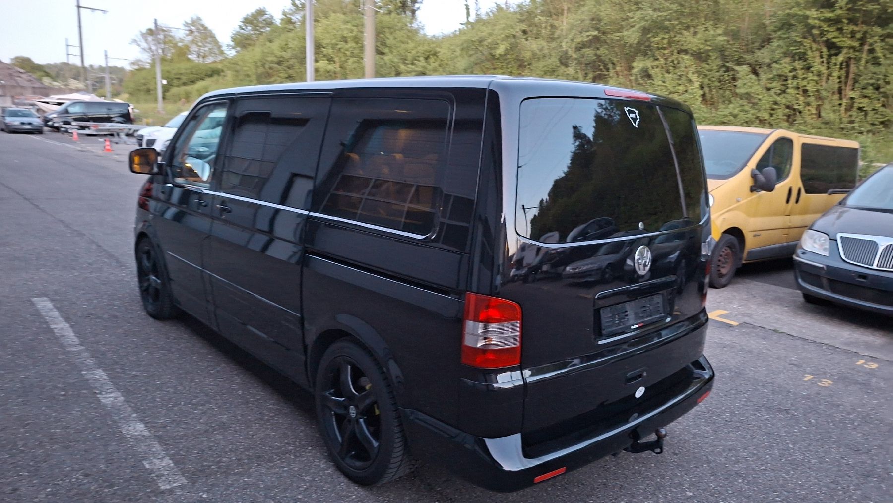 VW Autos: VW T5 Multivan frisch ab MFK – D'occasion à Laufen par asc-tuning 1